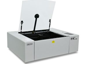 GCC E200S laser engraver