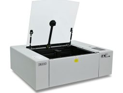 GCC E200S laser engraver